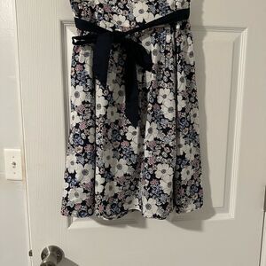 Ann Taylor Navy Floral Fully Lined Casual Skirt - Size 8